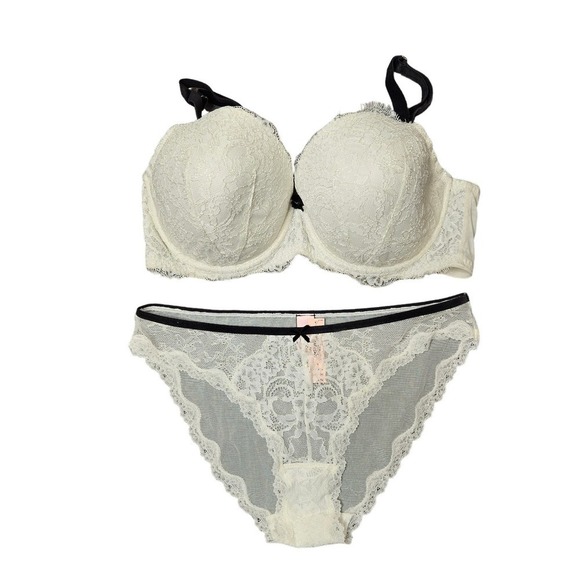 Victoria's Secret White/Black Lace & Velvet Dream Angels Lined Demi Set - Picture 1 of 7